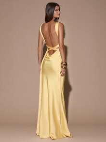 SHEIN Tall CURVE CURVE 大尺碼黃色夏季優雅性感婚禮正式早午餐賓客禮服，高個女性深V領露背魚尾長款派對晚禮服 - 淡黃色 - 查看 7