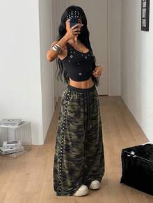 Coolane Pantalones largos de cintura alta y holgados con estampado de camuflaje y decoración metálica lateral para mujer - Verde militar - Ver 4