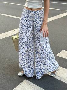 SHEIN Frenchy Celana Panjang Wanita Motif Cetak Seluruh Permukaan dengan Ikat Pinggang, Model Longgar, dan Potongan Silang di Depan, Kaki Lebar - Biru - View 1