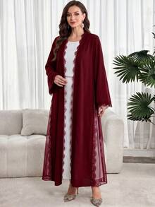 Al Najma 女款蕾絲拼接休閒百搭派對與旅行長袍 - 酒紅色 - 查看 3
