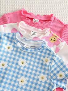 SHEIN 6 PCS, GET 3 PCS RANDOM, 3pcs Baby Girl Casual Comfortable Daily Versatile Floral Face And Blue & White Plaid Daisy Pattern Striped Knit Soft Round Neck Short Sleeve Romper Suitable For Summer, Travel, Vacation, Spring And Summer - Multicolor - View 3