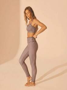 Aralina 女款柔軟格紋短版細肩帶背心與荷葉邊內搭褲套裝 - 卡其色 - 查看 8