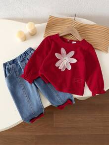 SHEIN Vintaside Kids 2件組女嬰春秋長袖套裝，時尚休閒百搭，酒紅色鏤空荷葉邊長袖圓領上衣搭配鬆緊腰直筒長褲，3D大花蝴蝶結裝飾，溫柔甜美節慶慵懶休閒風，適合女童日常休閒舒適穿著、戶外玩耍、假日穿搭 - 紅色 - 查看 1