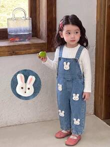 SHEIN Vintaside Kids 2pcs Baby Girl Spring/Autumn Cute Rabbit Outfit, White Ribbed Crew Neck Long Sleeve Bodysuit, Paired With Washed Denim Overall Pants, 3D Rabbit Patch - Blue - View 6