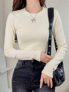 DAZY 女款素色圓領長袖保暖內裡休閒T恤 - 米色 - 查看 7