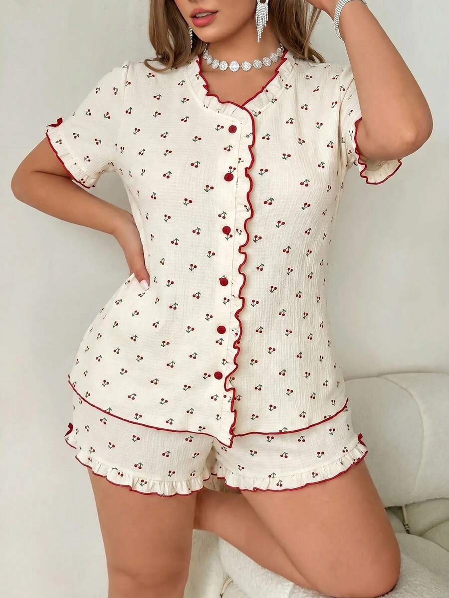 Auralis 大码女式荷叶边V领樱桃印花短袖上衣和短裤睡衣套装,繁花似锦,舒适优雅。 - 杏色 - 查看 1