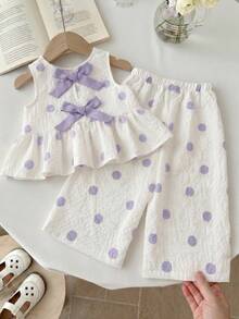SHEIN Conjunto de top sin mangas con lazo decorativo y pantalones con estampado de lunares para bebé niña - Morado - Ver 4