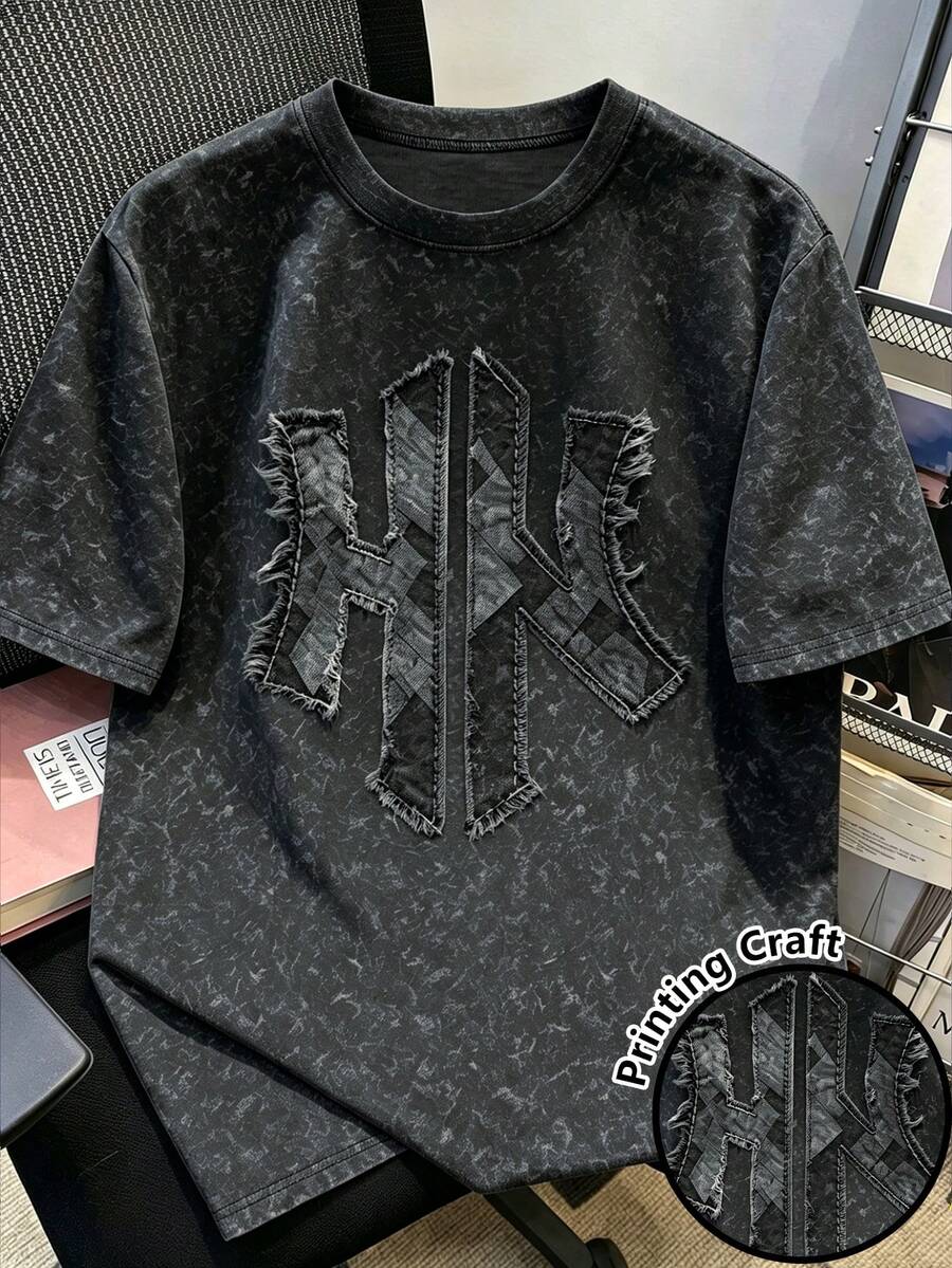 Manfinity Joysei 美式復古紮染做舊雪花水洗 NY 仿丹寧拼接字母印花 T-shirt,街頭極簡短袖圓領上衣,中性休閒男女款圖案 T-shirt,夏季戶外半袖衫 - 彩色 - 查看 1