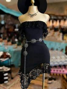 EMERY ROSE Gaun Mini Asimetris Pas Badan dengan Hiasan Renda Terbaru, Desain Tanpa Tali Bahu untuk Wanita - Hitam - View 3