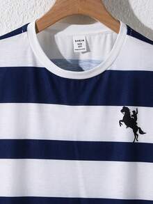 SHEIN Kids 2pcs/Set Tween Boy Casual Striped Logo Print Short-Sleeved T-Shirt Solid Color Shorts Two Pieces Suit, Suitable For Outdoor Summer Suitable For School, Garden, Beach, Birthday Spring, Summer - Blue and White - View 5