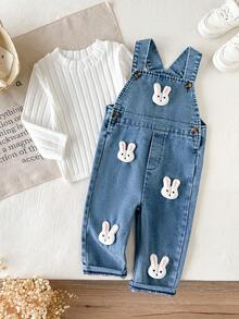 SHEIN Vintaside Kids 2pcs Baby Girl Spring/Autumn Cute Rabbit Outfit, White Ribbed Crew Neck Long Sleeve Bodysuit, Paired With Washed Denim Overall Pants, 3D Rabbit Patch - Blue - View 9