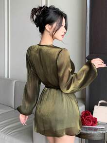 Joudiya 女款夏季綠色雪紡襯衫，優雅荷葉邊繫腰長袖上衣，適合婚禮、度假與派對 - 橄欖綠 - 查看 4