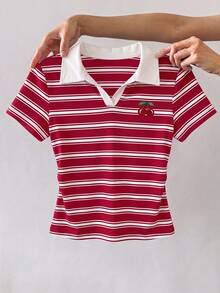 Tseoso 女款 Y2K 可愛紅白條紋 Polo T-shirt，櫻桃圖案，Softgirl 風格，學院風，適合夏季祭典、返校季、教師與學校穿著 - 白色 - 查看 5