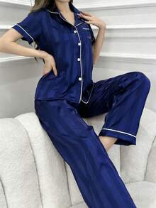 CoupledUp Conjunto de pijama con cuello de contraste de jacquard a rayas de seda sintética - Azul - Ver 6