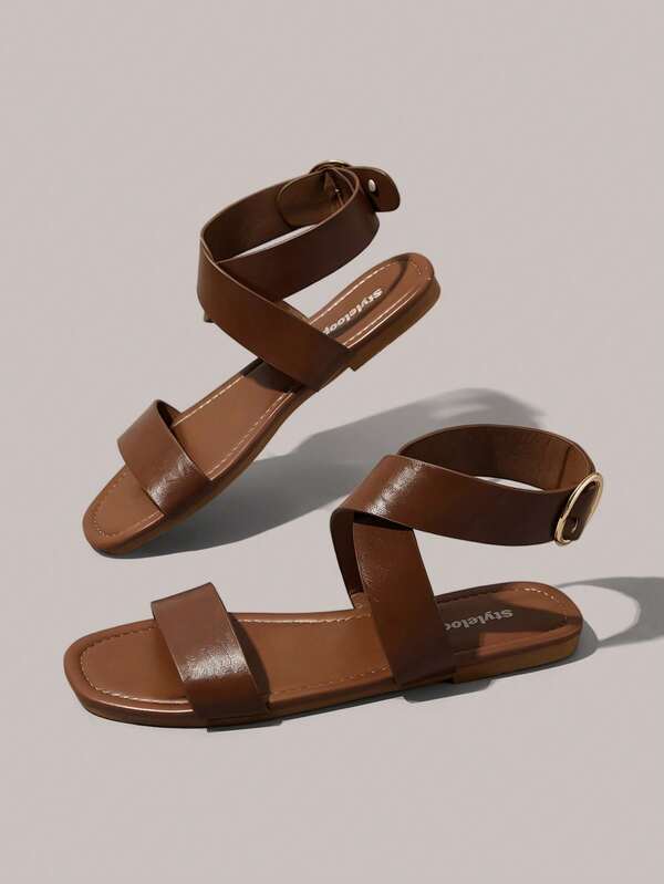 Styleloop Pantuflas de Suela Plana Verano Nueva Moda Versátil Suela Plana Zapatos de Mujer con Uñas de Sauce Zapatos de Playa Vacaciones Ocio Serie de Viajes de Vacaciones Esencial para Mujer Atuendo Boho Cowgirl Coachella