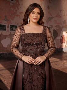 Aureia 大尺碼優雅奢華方領長袖洋裝，飾有珍珠與水鑽，適合婚禮、派對、慶典、正式晚宴及其他場合 - 咖啡棕 - 查看 7