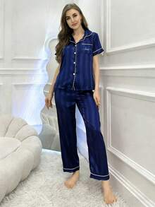 CoupledUp Conjunto de pijama con cuello de contraste de jacquard a rayas de seda sintética - Azul - Ver 3