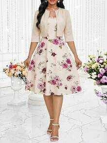 SHEIN Lady 女士度假装扮 女士度假装扮 夏季度假装扮 女士度假装扮 女士夏季套装 碎花连衣裙 女士碎花连衣裙 - 彩色 - 查看 6