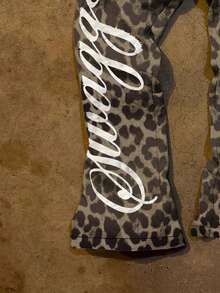 IslaSuriya Women's Leopard Print Woven Long Pants - Multicolor - View 3