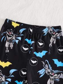 BATMAN X SHEIN TOM & JERRY X SHEIN GraphicGems 大童男孩圓領卡通印花短袖上衣與長褲休閒日常居家睡衣套裝 - 黑色 - 查看 4