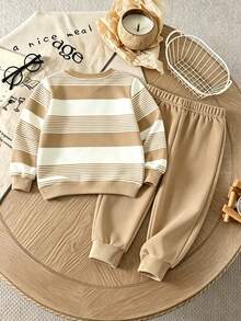 SHEIN Playful Pals 2件組男嬰衛衣與配套運動長褲，舒適秋季套裝，適合家庭穿搭 - 彩色 - 查看 2