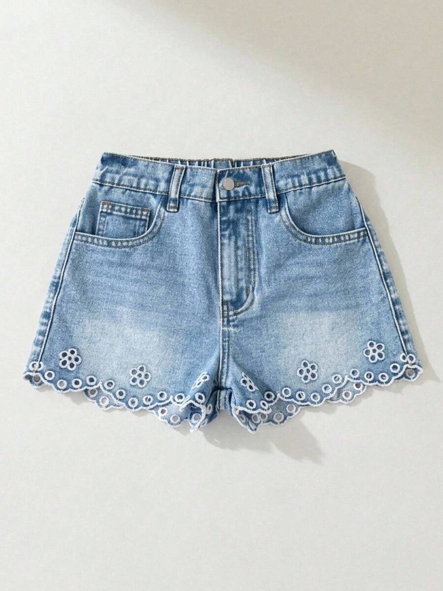 Maija Kids Maija Kids 女童夏季波西米亚风宽松做旧浅蓝色牛仔短裤,带刺绣荷叶边下摆,适合儿童春夏日常穿着、街头风、节日、派对、海滩、生日、乡村风、毕业典礼、休闲、暑假等场合,也适合儿童穿着。这款短裤采用印花牛仔面料,适合幼儿、4岁女孩、休闲女孩和夏季穿着,并饰有刺绣图案。 - 中等水洗藍 - 查看 1