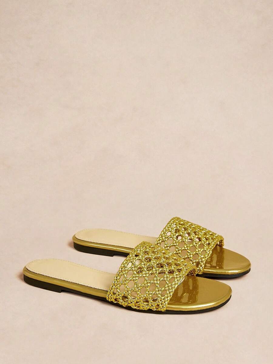 Rosivie Women's Bohemian Style Buckle Design Casual Flat Sandals Summer Shoes - Golden yellow - View 1