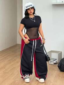 Coolane Bodysuit Feminino Plus Size Preto de Tule, Gola Redonda, Manga Curta, Sexy Casual, para Verão e Outono, Streetwear para Sair, Rave, Show, Noite e Férias - Preto - Visão 5