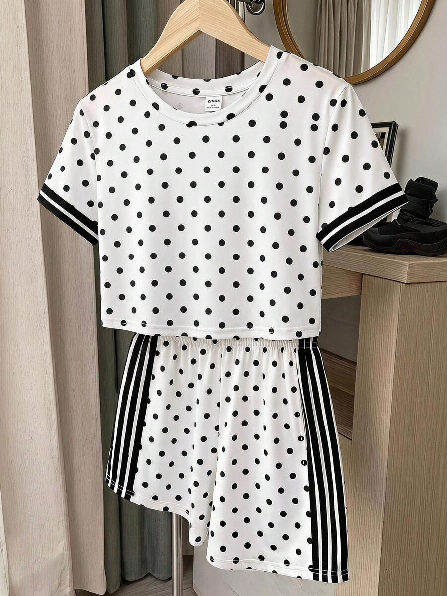 SHEIN 青少年女孩休閒日常基本款圓領黑白波點修身T恤上衣與短褲套裝 - 黑與白 - 查看 1