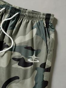 ROMWE MEN Conjunto de camisa holgada de camuflaje para hombre, primavera/verano - Multicolor - Ver 4