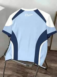 Manfinity Joysei Camiseta de manga corta con cuello redondo, estampado de letras a rayas y contraste de color para hombre - Celeste - Ver 2