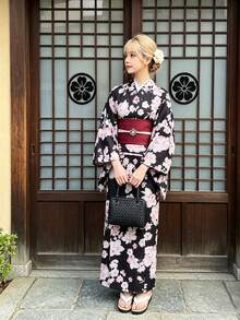 Irokai Kimono Tradisional Jepang Motif Bunga Wisteria Bulan Biru Ungu, Set Yukata Dua Potong Modifikasi untuk Wanita - MultiWarna - View 1