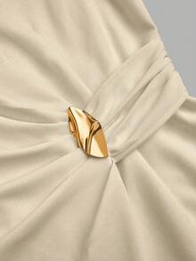 SHEIN Franclia Setelan 2 Potong Wanita Elegan Musim Semi/Panas 2026 Tanpa Lengan dengan Detail Kerut dan Kancing Logam - Khaki - View 8