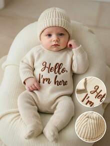 SHEIN 2件組 Hello I'm Here 趣味圖案刺繡新生兒攝影服裝 針織海軍藍連身褲連身衣與帽子 嬰兒拍照道具 秋季款 - 米色 - 查看 5
