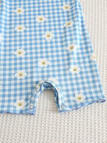 SHEIN 6 PCS, GET 3 PCS RANDOM, 3pcs Baby Girl Casual Comfortable Daily Versatile Floral Face And Blue & White Plaid Daisy Pattern Striped Knit Soft Round Neck Short Sleeve Romper Suitable For Summer, Travel, Vacation, Spring And Summer - Multicolor - View 5