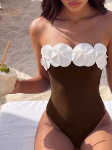 Swim Chiccia 女款純色抹胸式3D花卉連身泳衣，適合夏季海灘度假 - 棕色 - 查看 6