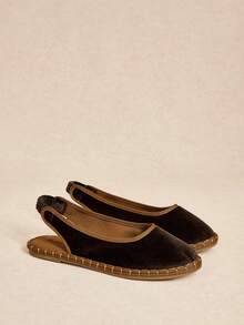 Rosivie Women's Versatile Fashion Flat Shoes For Daily Wear - Coffee Brown - View 1