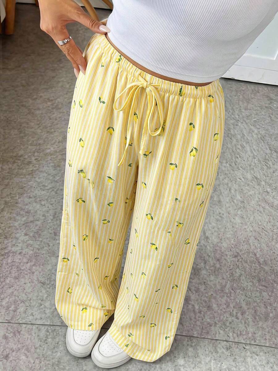 SHEIN Tween女孩寬鬆休閒度假風黃色與白色條紋檸檬印花長褲 - 黃色 - 查看 1