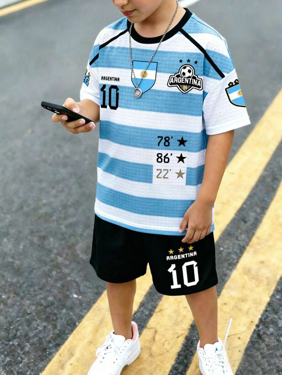 男童阿根廷藍白條紋徽章足球之星10號圖案印花基本款短袖T恤短褲套裝,世界盃氛圍穿搭 - 彩色 - 查看 1