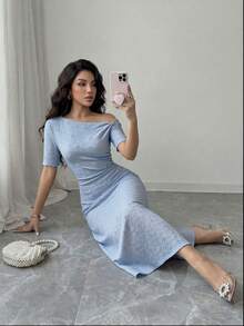 Modelyn 淺藍色紋理針織面料配金屬鈕扣裝飾，優雅收腰中長洋裝女款 - 淺藍色 - 查看 8