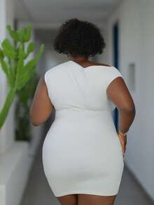 CurvyTilda Spring/Summer New Elegant & Party & Date & Wedding Season & Graduation & Birthday & Evening & Family Dinner & Candlelight Dinner Slim Solid White Asymmetric Sleeveless Ruched Hem Elastic Knit Fabric Plus Size Mini Dress - White - View 3