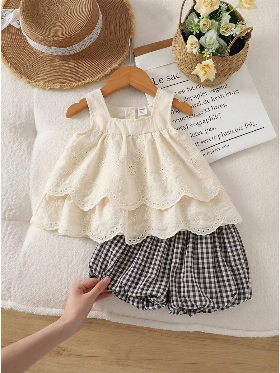 SHEIN 2-Piece Baby Girl Fashion Casual Embroidered Lace Sleeveless Top And Shorts Set Suitable For Spring And Summer, Daily Wear - Apricot - View 1