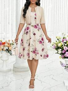 SHEIN Lady 女士度假装扮 女士度假装扮 夏季度假装扮 女士度假装扮 女士夏季套装 碎花连衣裙 女士碎花连衣裙 - 彩色 - 查看 3