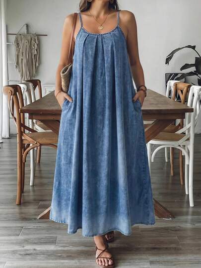 SHEIN VCAY Plus Size Women's Casual Daily Outing Pleated Pocket Strap Denim Dress, Casual, Commuter, Date, Party, Elegant, Summer Outfits, Vacation, Holiday.