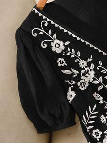 Story & Sage 休閒波希米亞居家度假女款修身刺繡襯衫，黑色花卉短袖綁帶蝴蝶結上衣，春夏款 - 黑色 - 查看 5