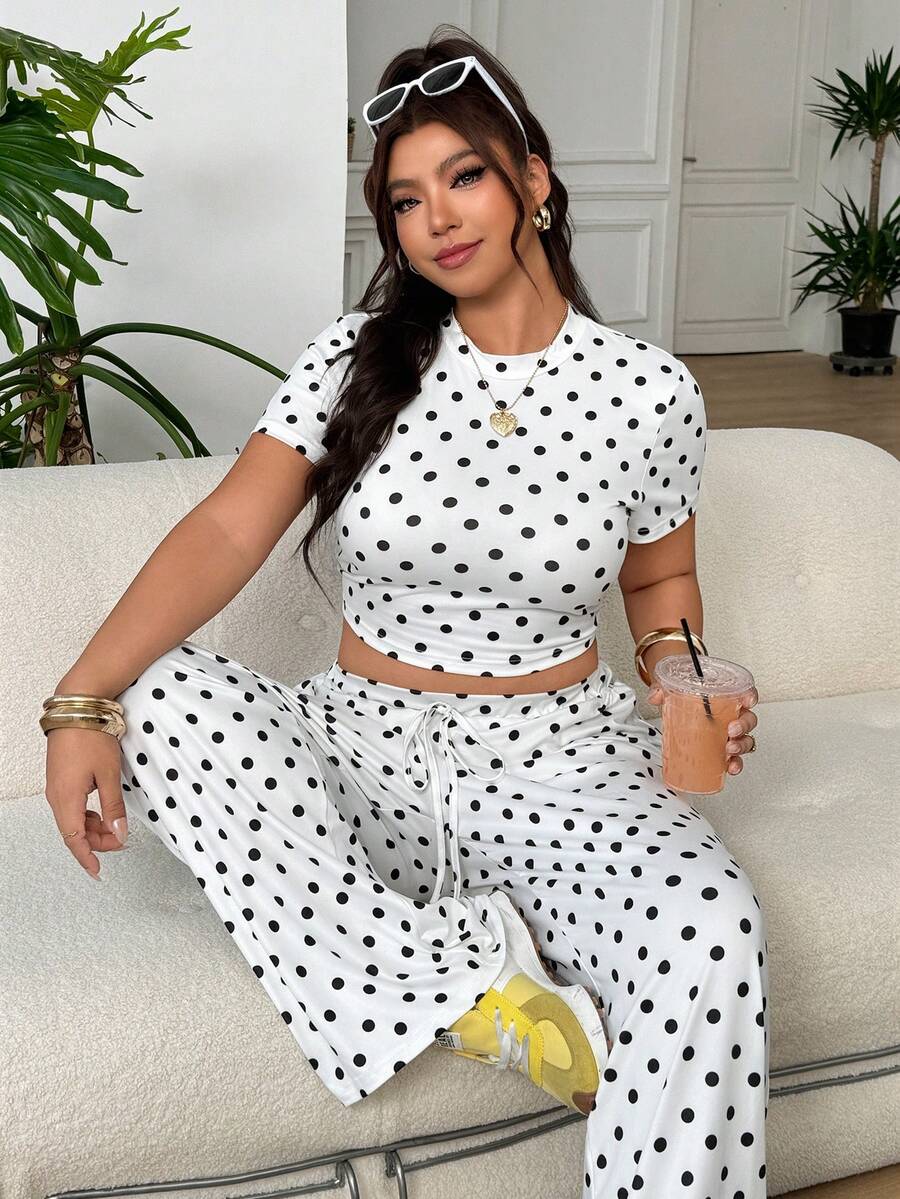 SHEIN EZwear 大尺碼女款圓點印花短袖T恤與長褲休閒兩件套 - 黑與白 - 查看 1