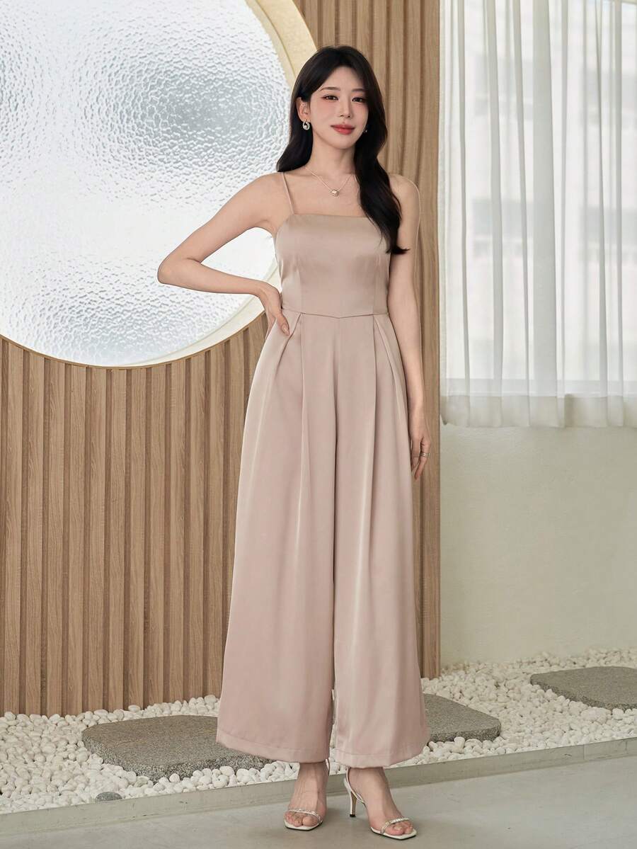 DAZY Jumpsuit Panjang Wanita Model French Design Musim Panas dengan Bagian Belakang Berongga, Pinggang Tinggi, Ramping, Bahu Terbuka, dan Tali Bahu Tipis, Cocok untuk Pernikahan, Kencan, Pesta, Makan Malam, Warna Beige - Berwarna merah muda - View 1