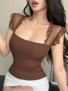 DAZY 夏季棕色蕾絲飾邊拼接女款上衣，修身顯瘦，優雅通勤風，透視短袖，適合婚禮宴會派對 - 棕色 - 查看 2
