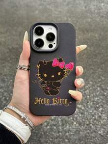 HELLO KITTY AND FRIENDS | SHEIN Hello Kitty 全角色與反派彩色貼紙拼貼印花皮革手機殼 防震防摔 全包覆保護殼 適用 iPhone 17 Pro Max 16 15 14 13 12 Pro Max Plus Y2K 復古美學 可愛少女風 Ins 高顏值手機殼 - 彩色 - 查看 3