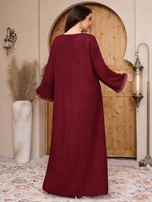 Al Najma 大尺碼女款時尚度假刺繡阿拉伯傳統長洋裝 - 酒紅色 - 查看 2